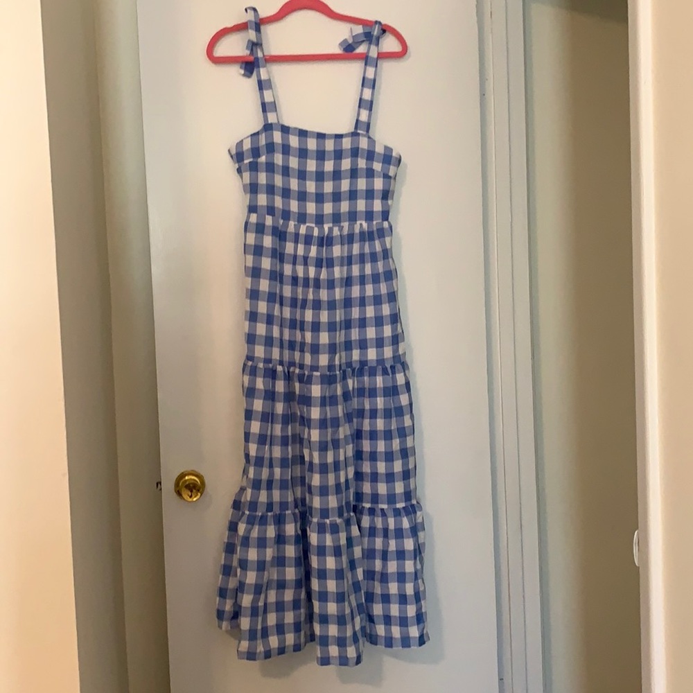 Super cute summer dress!